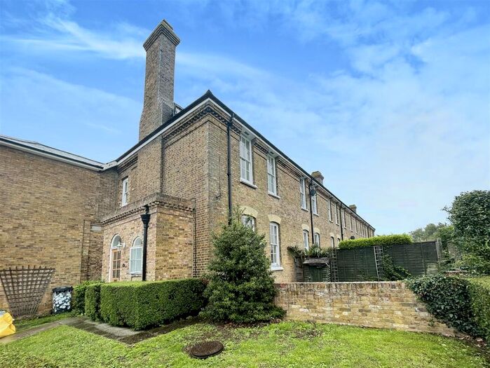 2 Bedroom End Of Terrace House To Rent In Anemone Way, Herne Bay, CT6