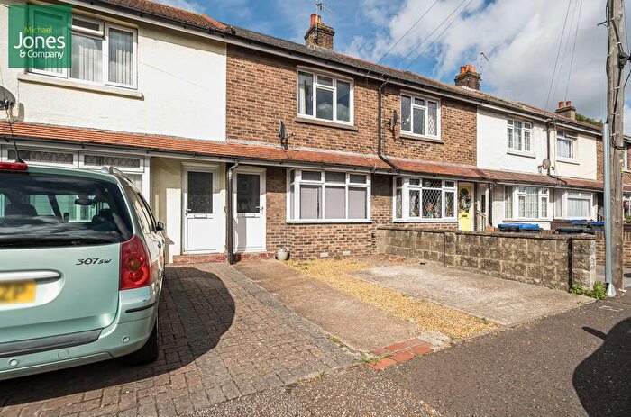 2 Bedroom Terraced House To Rent In Leigh Road, Broadwater, Worthing, West Sussex, BN14