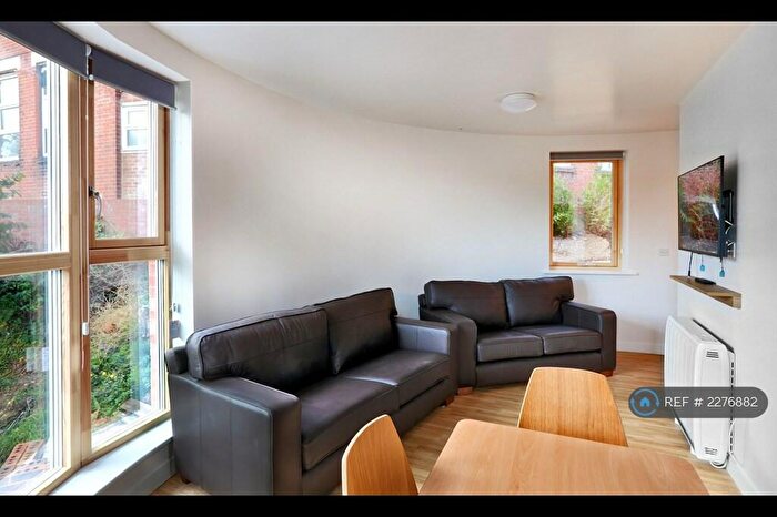 5 Bedroom Flat To Rent In Mulberry Court, Southampton, SO14