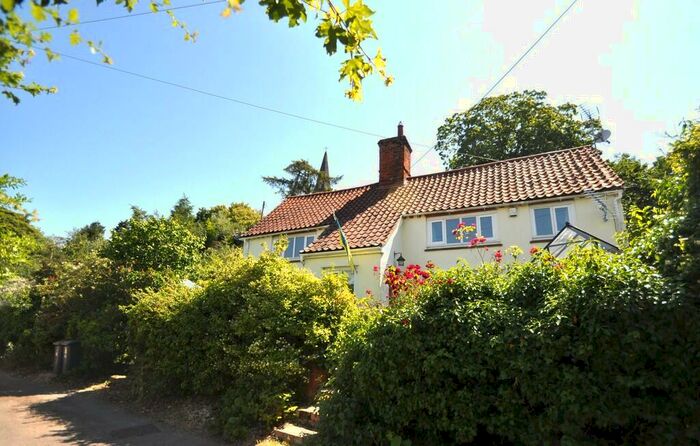 4 Bedroom Detached House For Sale In The Clink, Walpole, Halesworth, IP19