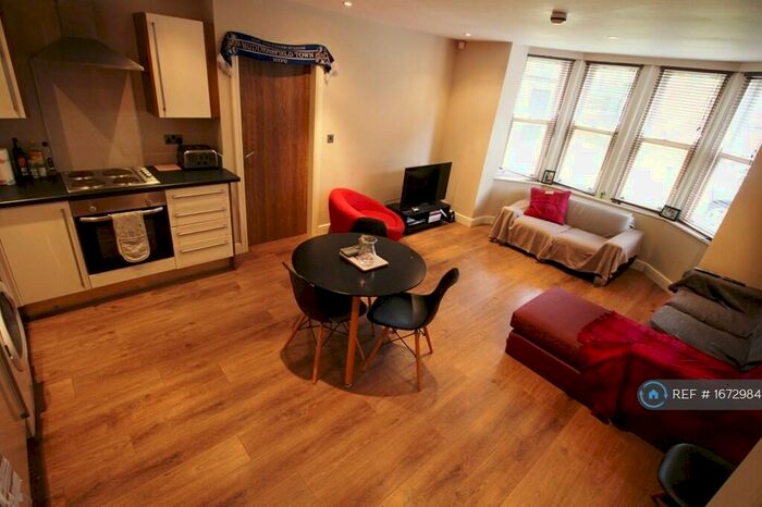 1 Bedroom Flat To Rent In Back Broomfield Crescent, Leeds, LS6