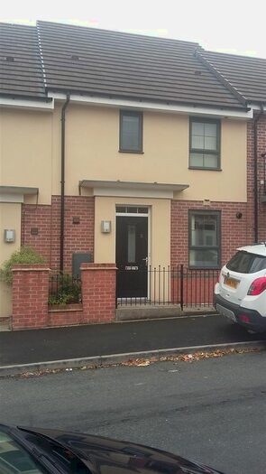 3 Bedroom Terraced House To Rent In Unett Street, Smethwick, B66