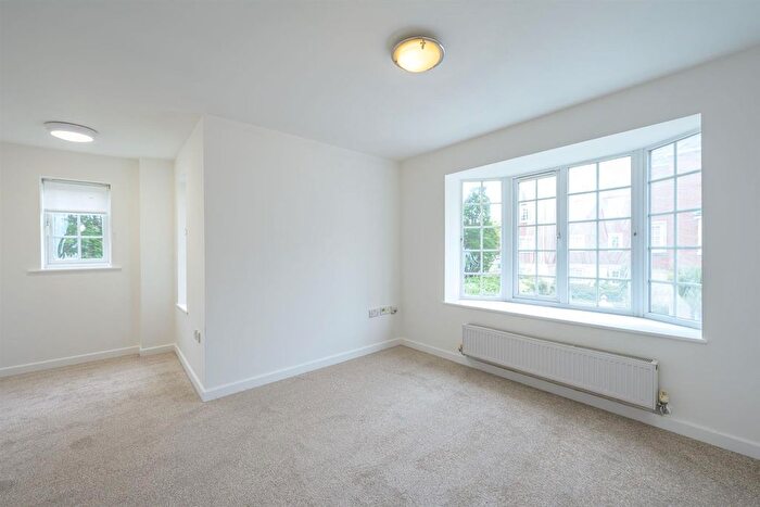 4 Bedroom End Of Terrace House For Sale In Columbus Ave, Brierley Hill, DY5