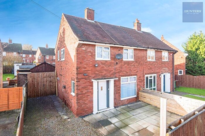 2 Bedroom Semi Detached House For Sale In Tong Way, Farnley, Leeds, LS12