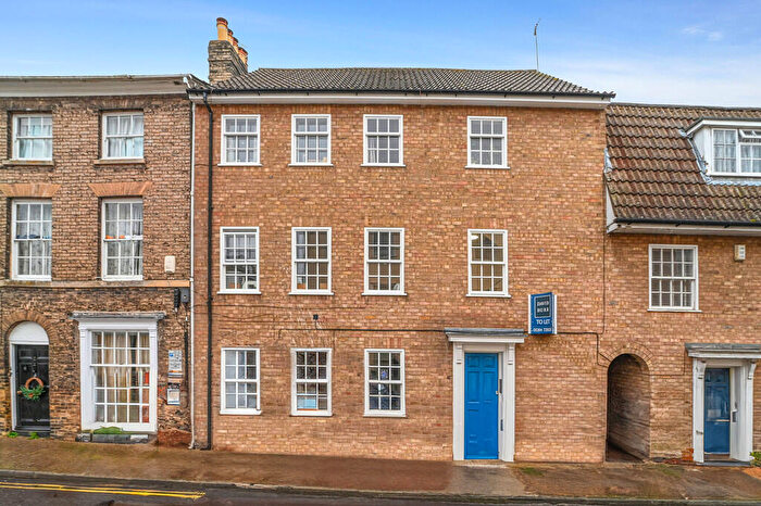 3 Bedroom Apartment For Sale In Bury St. Edmunds, Suffolk., IP33