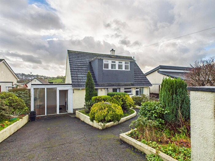3 Bedroom Detached House For Sale In Hollies Road, Launceston, Cornwall, PL15