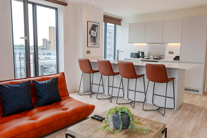 2 Bedroom Apartment For Sale In Derwent Street, Manchester, Greater Manchester, M5