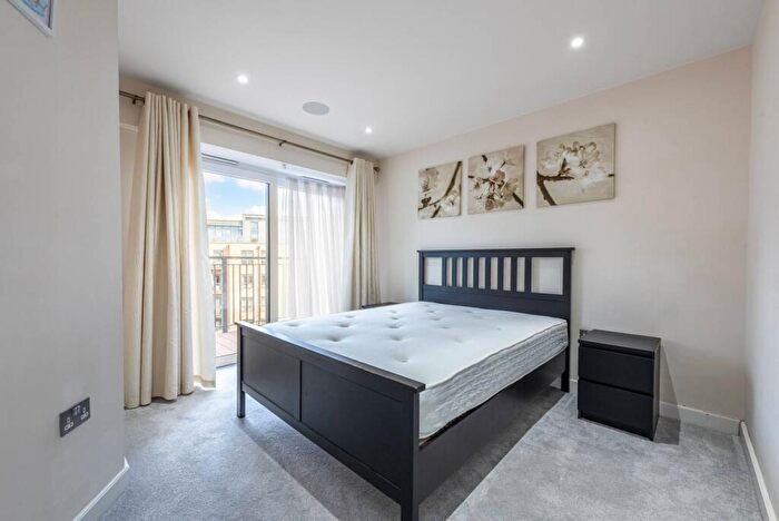 2 Bedroom Flat To Rent In Aerodrome Road, Colindale, London, NW9