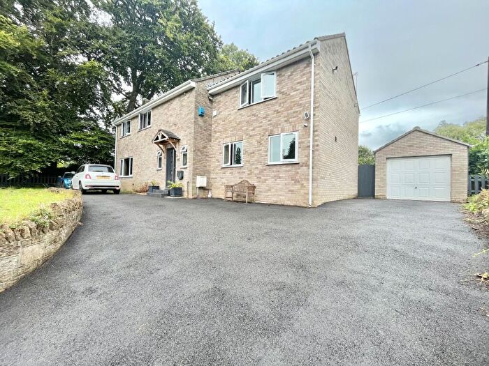 4 Bedroom Detached House For Sale In Dorchester Road, Yeovil, Somerset, BA20