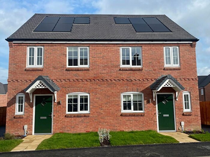 3 Bedroom Semi Detached House To Rent In The Pioneers, Rugby, Warwickshire, CV23