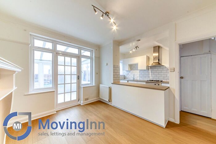 3 Bedroom End Terrace House To Rent In Brampton Road, Croydon, CR0