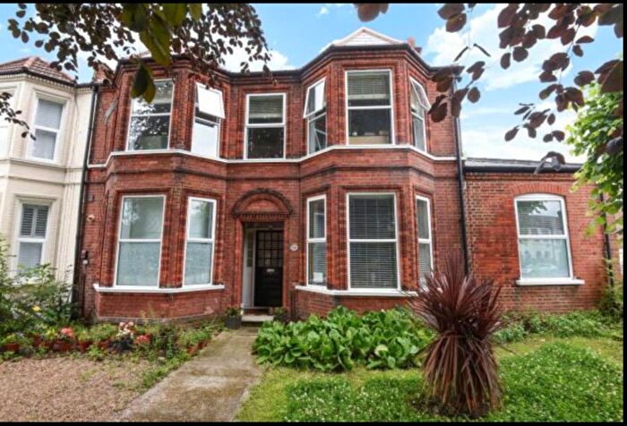 2 Bedroom Flat To Rent In Hither Green Lane, London, SE13