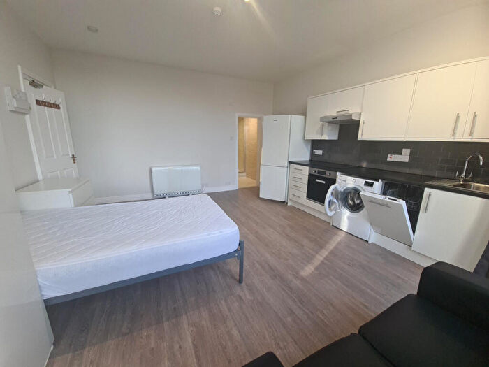 1 Bedroom House To Rent In Morris Lane, Leeds, LS5