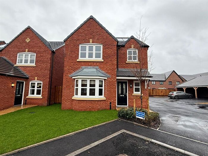 3 Bedroom Detached House To Rent In Rivington Park, Bolton, BL6