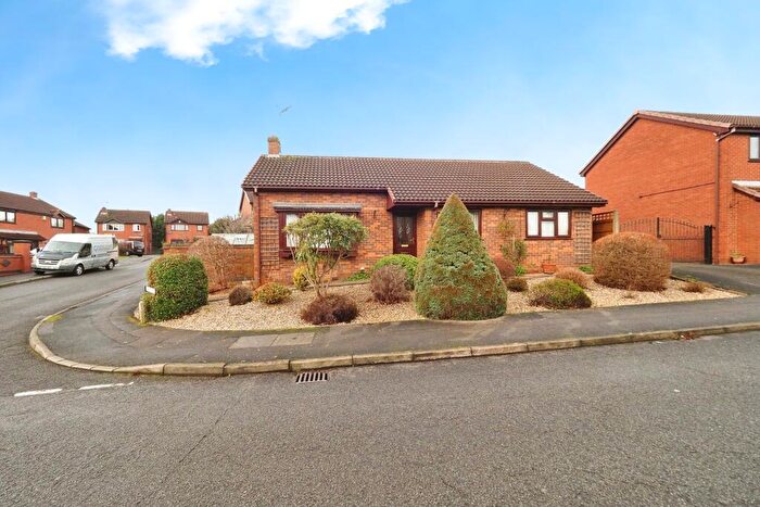 3 Bedroom Bungalow For Sale In Colonsay Close, Nottingham, NG9