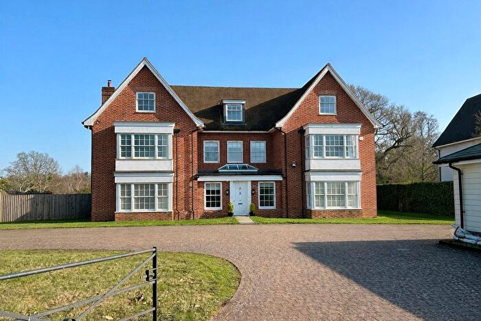 6 Bedroom Detached House For Sale In Amberfield Drive, Nacton, Ipswich, Suffolk, IP10