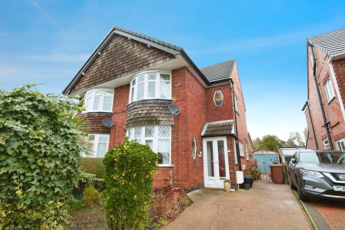 3 Bedroom Semi-Detached House For Sale In Arridge Road, Chaddesden, Derby, DE21