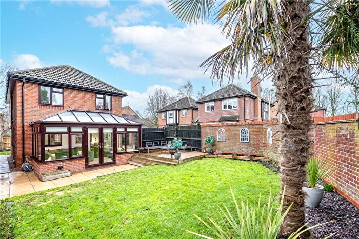 4 Bedroom Detached House For Sale In Cromwell Drive, Didcot, Oxfordshire, OX11