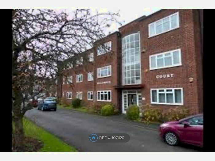 3 Bedroom Flat To Rent In Ballbrook Court, Manchester, M20