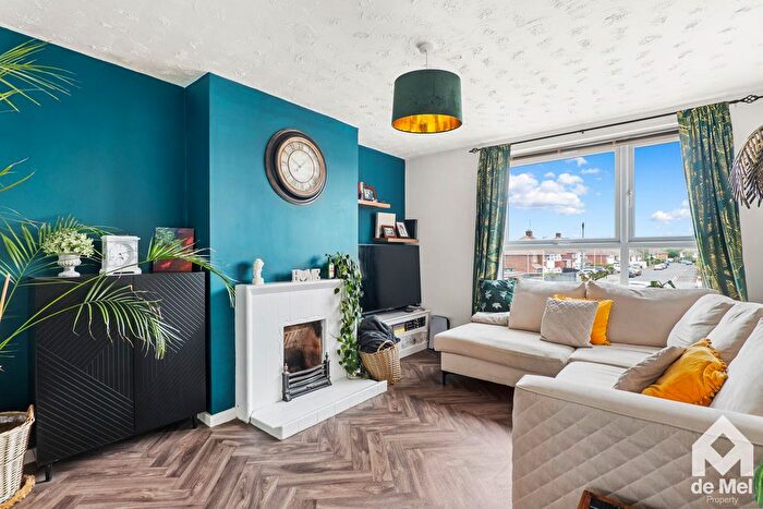 2 Bedroom Flat For Sale In Salisbury Avenue, Up Hatherley, Cheltenham, GL51