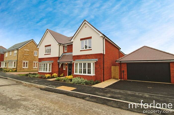 5 Bedroom Detached House For Sale In Restrop Road, Purton, SN5