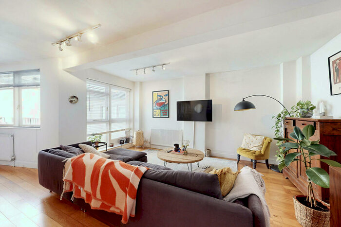 2 Bedroom Apartment To Rent In St.Pauls Road, N1