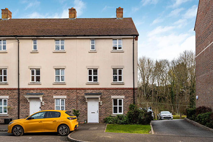 3 Bedroom End Of Terrace House To Rent In Pulborough, RH20