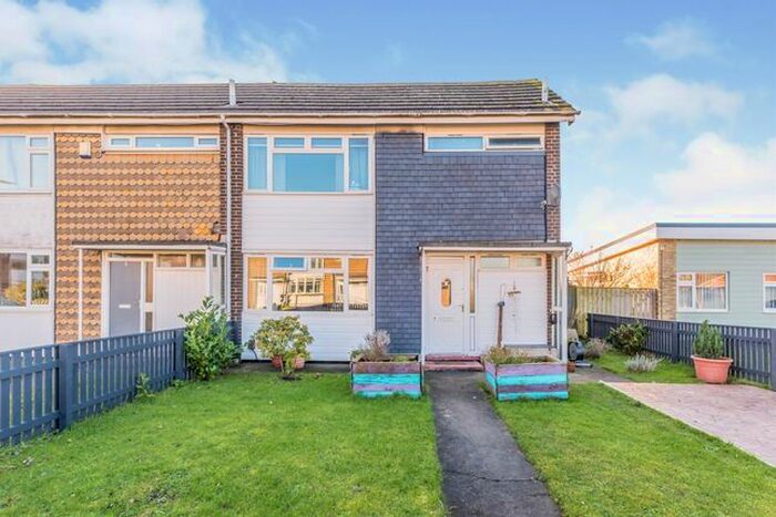 3 Bedroom End Terrace House For Sale In Kilbride Close Thornaby Stockton On Tees Ts17