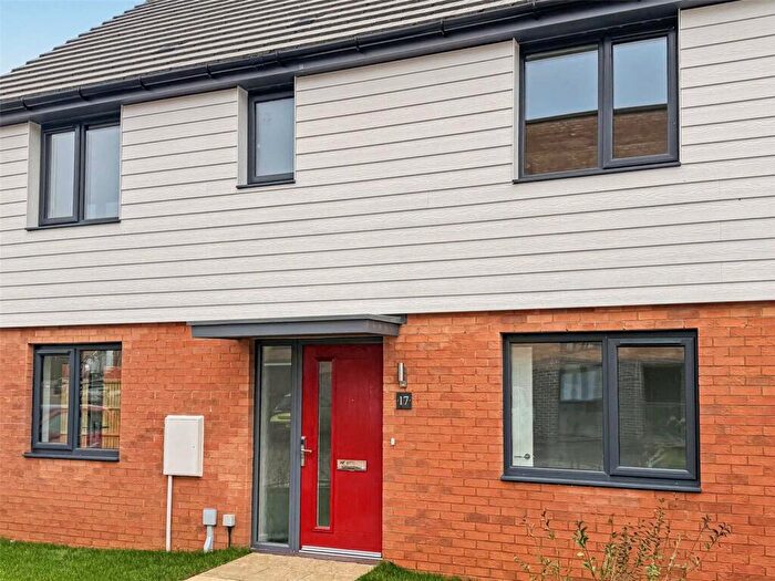 4 Bedroom Semi-Detached House To Rent In Douglas Drive, Bordon, Hampshire, GU35