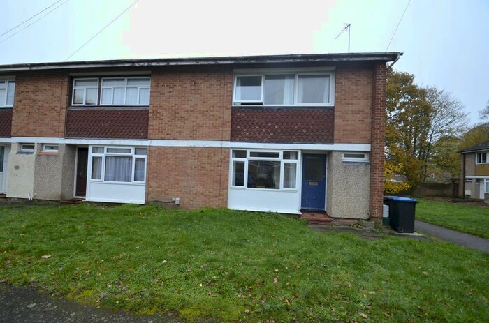 5 Bedroom Terraced House To Rent In Ilex Close, Englefield Green, Egham, TW20