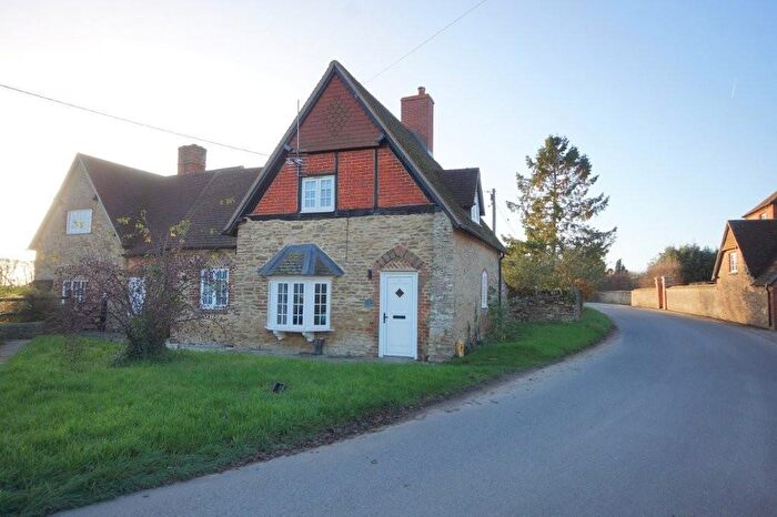 2 Bedroom Cottage To Rent In Garford, Oxfordshire, OX13