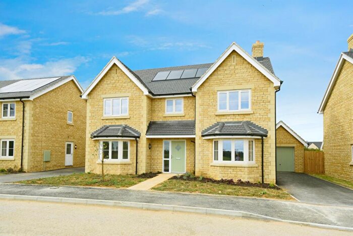 4 Bedroom Detached House For Sale In Great Somerford, Chippenham, SN15