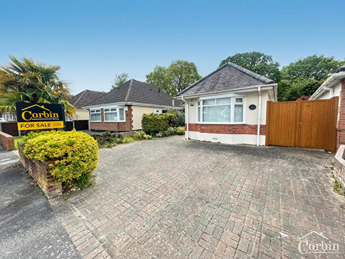 2 Bedroom Detached Bungalow For Sale In Wicket Road, Bournemouth, BH10
