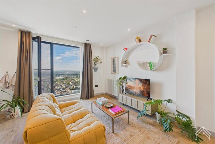 1 Bedroom Apartment To Rent In Selborne Road, London, E17