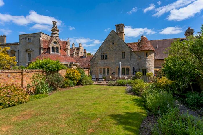 5 Bedroom Property For Sale In Gayhurst Court Mews, Gayhurst, Newport Pagnell, MK16