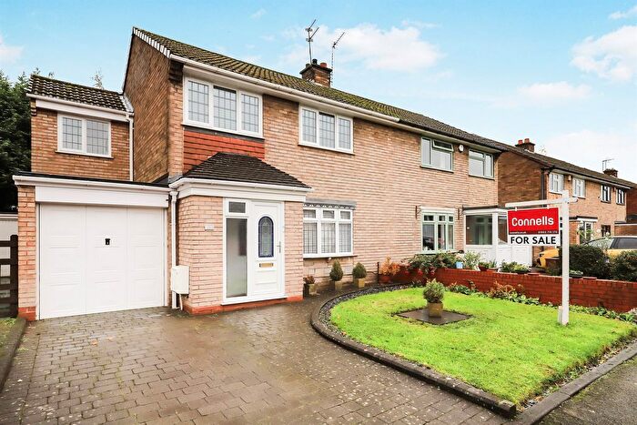 4 Bedroom Semi Detached House For Sale In Keats Drive, Bilston, WV14