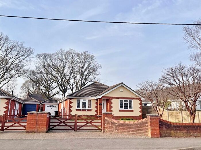 3 Bedroom Bungalow For Sale In Burnbake Road, Verwood, Dorset, BH31