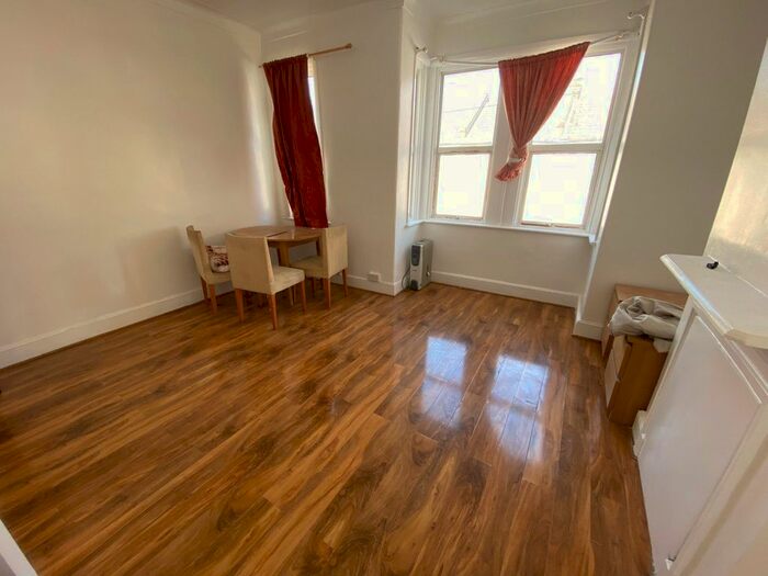 2 Bedroom Flat To Rent In Otley Road, London, E16