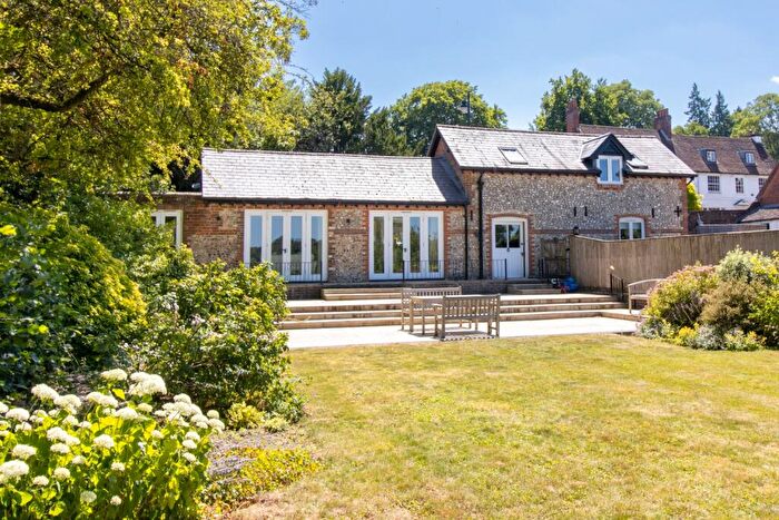 3 Bedroom Coach House To Rent In East Street, Alresford, Hampshire, SO24