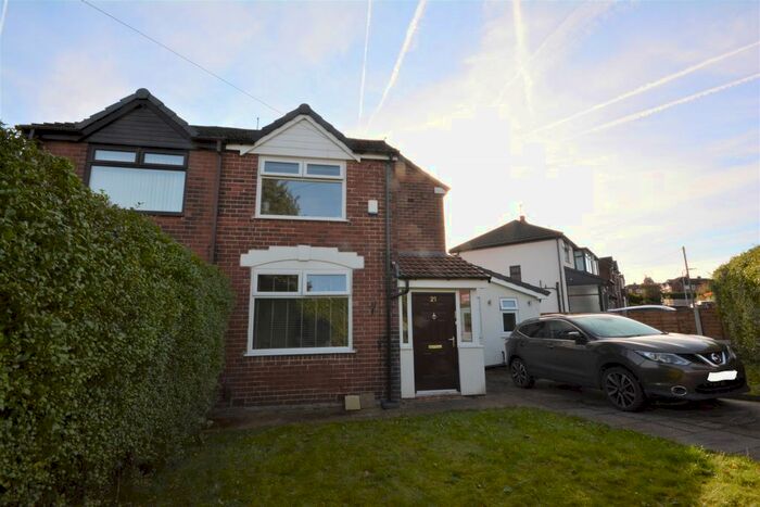 3 Bedroom Semi-Detached House To Rent In Eastleigh Road, Prestwich, Manchester, M25