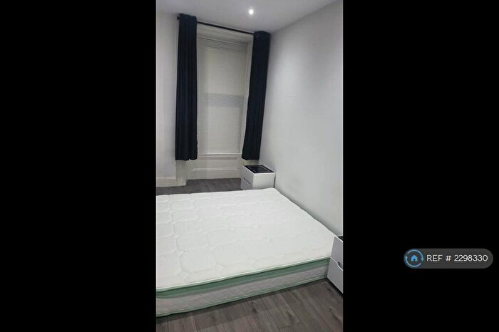 1 Bedroom Flat To Rent In High Street, Dumbarton, G82