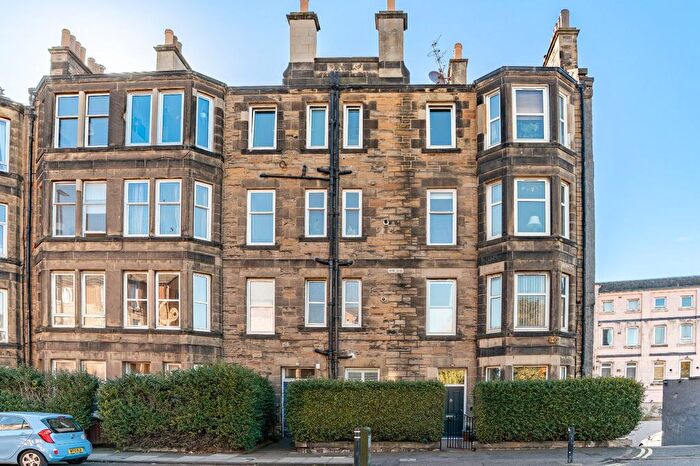 2 Bedroom Flat For Sale In / Marionville Road, Edinburgh, EH7