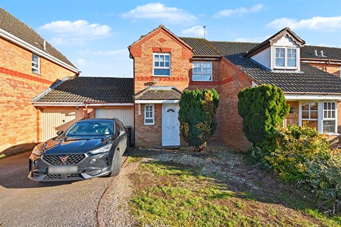 3 Bedroom Semi Detached House To Rent In Tay Close, Corby, NN17