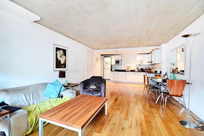 3 Bedroom Flat To Rent In Drummond Street, London, NW1