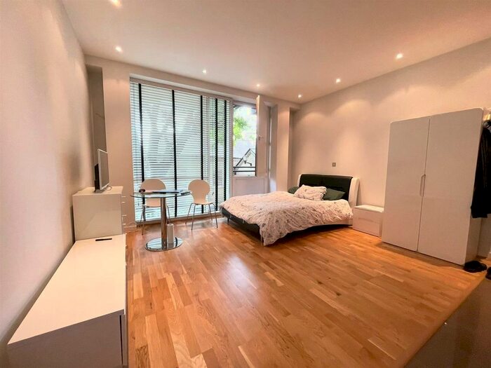 Studio To Rent In Cubitt Building, Grosvenor Waterside, Gatliff Road, SW1W