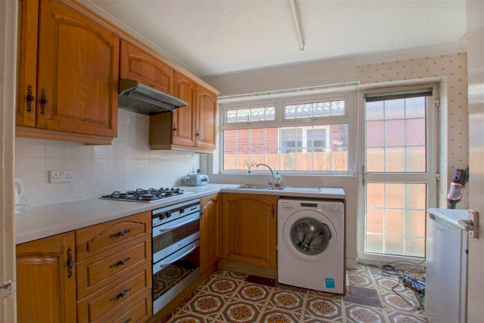 3 Bedroom Detached Bungalow For Sale In Kingston Crescent, Southport, PR9