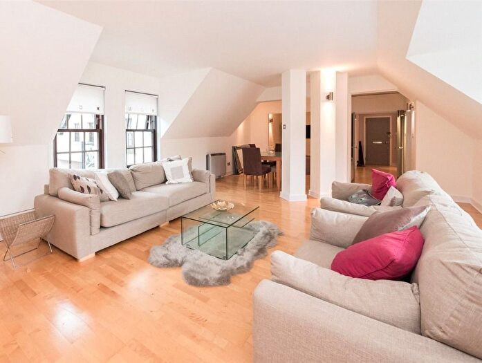 4 Bedroom Flat To Rent In Hawthornbank Lane, Dean Village, Edinburgh, EH4