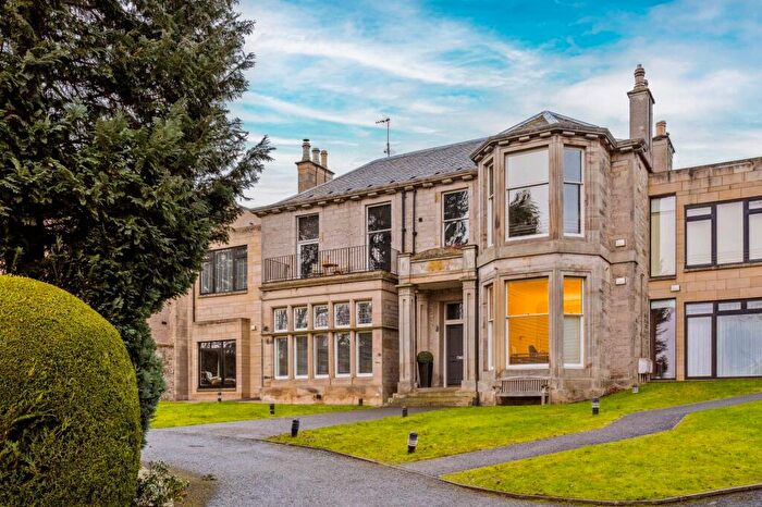 2 Bedroom Apartment For Sale In Corstorphine Road, Murrayfield, Edinburgh, EH12