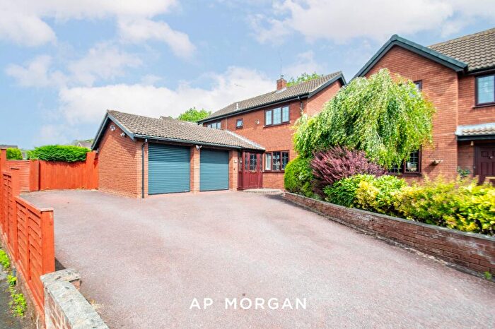 4 Bedroom Detached House For Sale In Eldersfield Close, Church Hill North, Redditch, Worcestershire, B98
