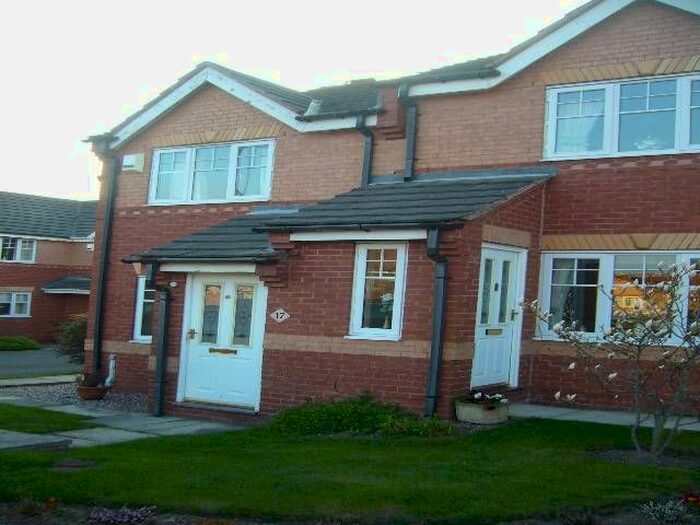 2 Bedroom Semi-Detached House To Rent In Croft Close, Mapplewell, Barnsley, S75
